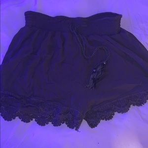 green lace shorts